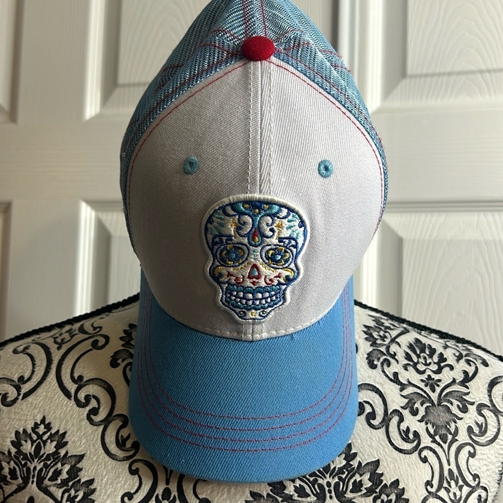 Aksels Blue White Dead of Day Skull Hat Mesh